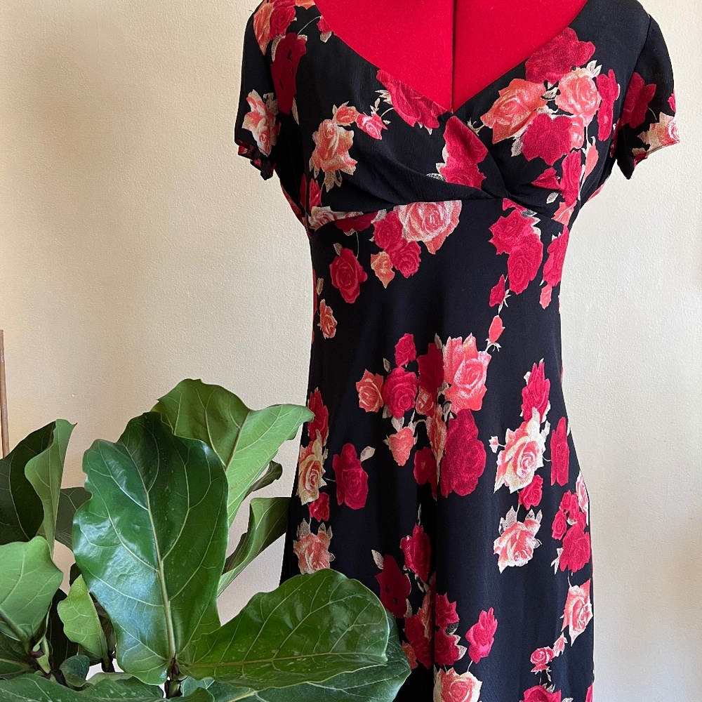 Vintage style crepe floral dress